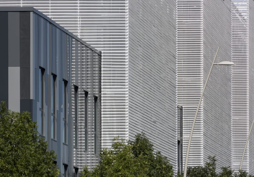 Groupe Cardinal - Siège Régional AKKA Technologie Toulouse Blagnac Architecte Hubert Godet - Photo Luc Boegly Mathieu Ducros