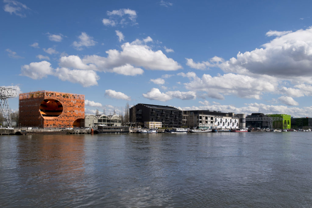 Groupe Cardinal - CUBE ORANGE - @Jakob+MacFarlane - @Guillaume Perret