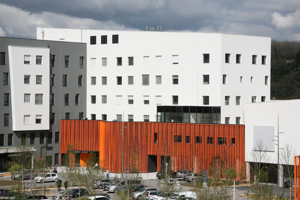 Groupe Cardinal - Nouvelle Clinique Bordeaux Tondu - Cabinet Blezat- Photo Haut-Relief Groupe Cardinal - Nouvelle Clinique Bordeaux Tondu -