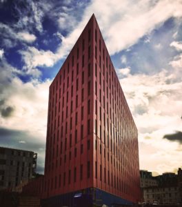 Groupe Cardinal - Saint Etienne Poste Weiss - ECDM archi - Photo Mathias Alibert